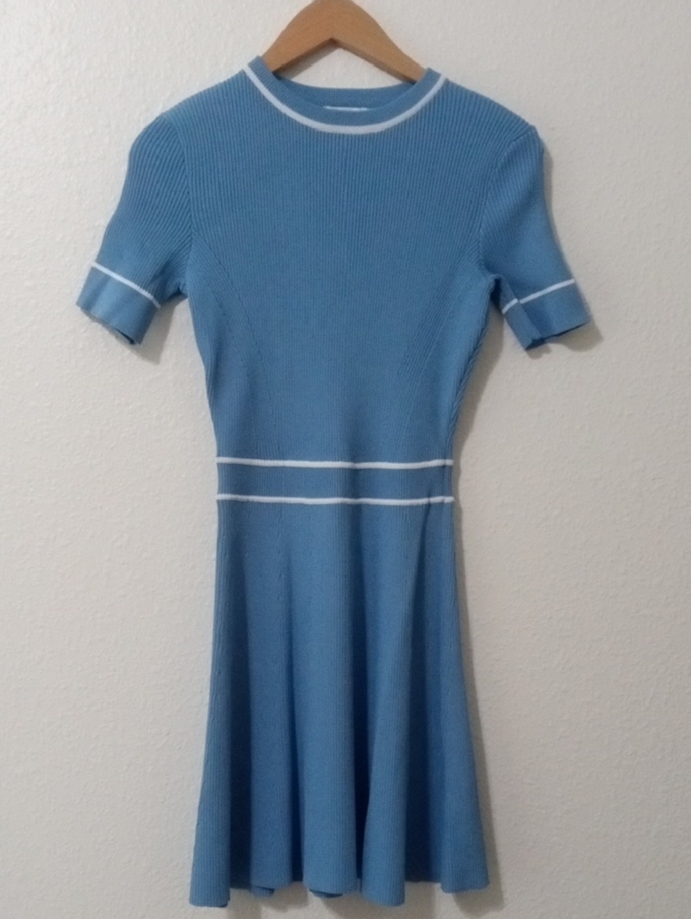 Shoshana Dress - Picture 2 of 7